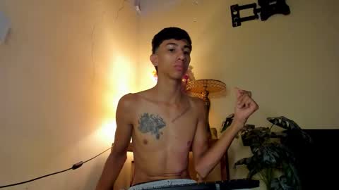 Snapshot of lucian_davii chatting on 11-28-25, 01:47 Pirulo online show from 11-28-25, 01:47