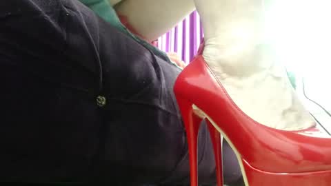 Snapshot of luciana_ass chatting on 11-04-25, 08:52 Luci online show from 11-04-25, 08:52