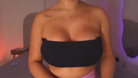 instagram luciana417  online show from 01-17-26, 03:11