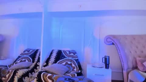 Snapshot of luciana_roa chatting on 11-08-25, 08:40 Luciana online show from 11-08-25, 08:40