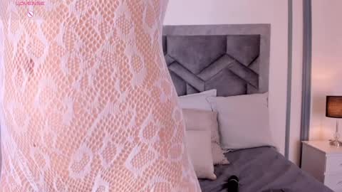    online show from 09-10-25, 01:22