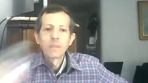 Snapshot of lucianoaxel chatting on 04-14-26, 06:36 Luciano online show from 04-14-26, 06:36