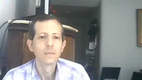 Snapshot of lucianoaxel chatting on 04-19-26, 05:56 Luciano online show from 04-19-26, 05:56