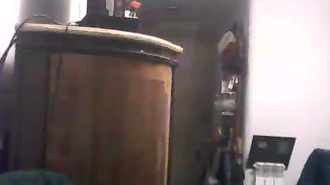 Snapshot of lucianoaxel chatting on 06-05-26, 09:53 Luciano online show from 06-05-26, 09:53