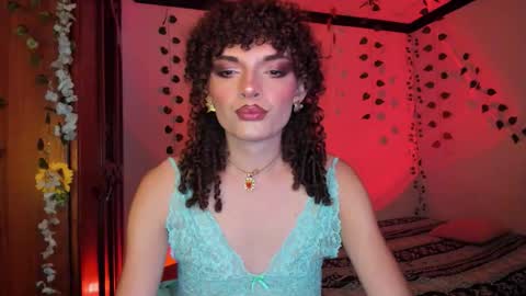 Snapshot of lucianromeo17 chatting on 03-27-26, 01:00 Lucy or Lucian 3 Come to my social Links3 online show from 03-27-26, 01:00