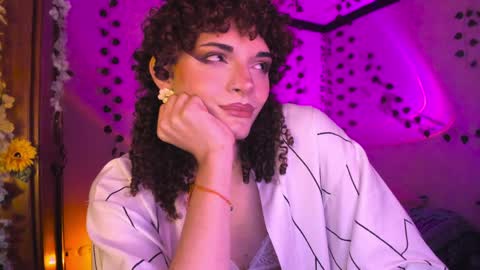 Snapshot of lucianromeo17 chatting on 04-01-26, 01:01 Lucy or Lucian 3 Come to my social Links3 online show from 04-01-26, 01:01