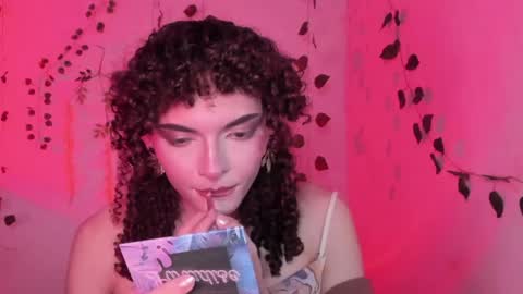 Lucy or Lucian 3 Come to my social Links3   online show from 06-08-26, 01:50