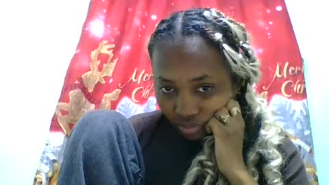 Snapshot of lucie196645 chatting on 06-27-26, 04:01 lucie196645 online show from 06-27-26, 04:01