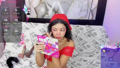 Snapshot of lucie_petite chatting on 05-22-26, 06:35 Lucie - online show from 05-22-26, 06:35
