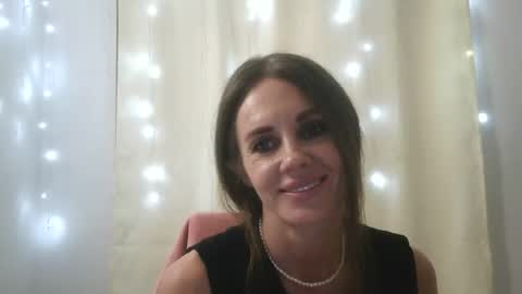LucieMack online show from 10-02-25, 06:37