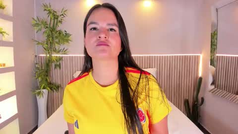 lucie online show from 03-26-26, 05:07