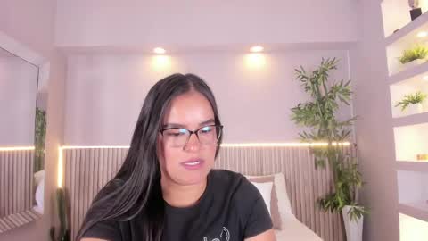 lucie online show from 04-10-26, 05:06