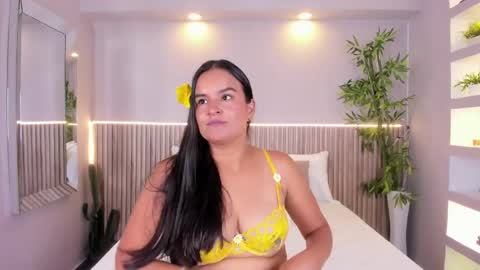 lucie online show from 04-15-26, 05:09