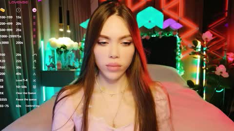 Snapshot of lucifiella chatting on 10-10-25, 04:50 MimiFors online show from 10-10-25, 04:50