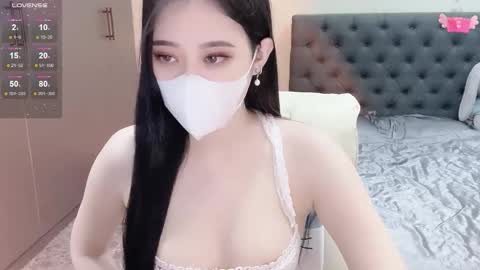 lucii04 online show from 01-18-26, 05:28