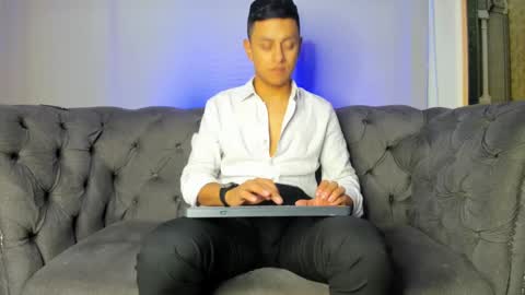 Leo online show from 01-03-25, 11:03