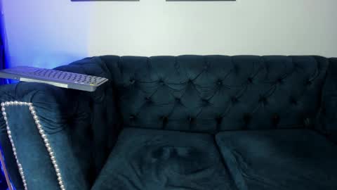 Leo online show from 02-03-25, 02:24