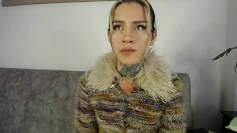 luciiana online show from 04-06-26, 01:34