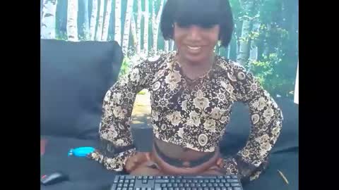 Lucile Carrie online show from 06-10-26, 09:14