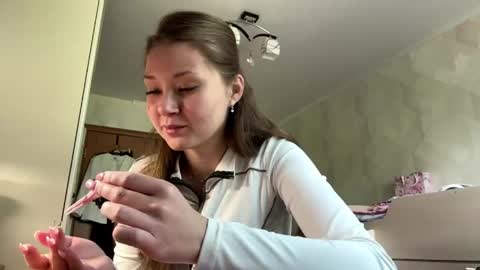 Snapshot of lucindascercy chatting on 06-05-26, 06:20 Maya online show from 06-05-26, 06:20
