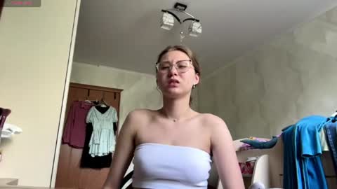 Snapshot of lucindascercy chatting on 07-06-26, 07:05 Maya online show from 07-06-26, 07:05