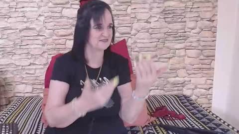 Grace online show from 11-29-25, 05:32