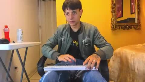 luckk_ online show from 06-25-26, 05:12