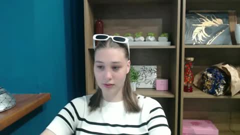 Snapshot of lucky_barbie chatting on 05-14-26, 08:32 Grace online show from 05-14-26, 08:32