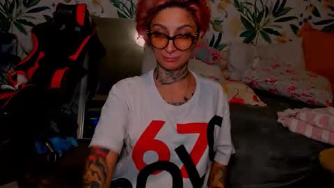 Snapshot of lucky_denizz chatting on 12-13-25, 11:32 lucky_denizz online show from 12-13-25, 11:32