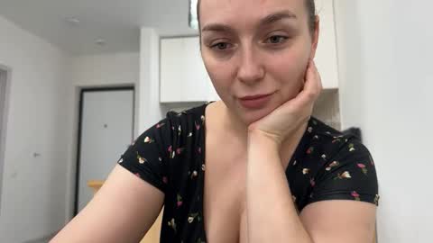 lucky_foryou_baby online show from 02-05-26, 09:03