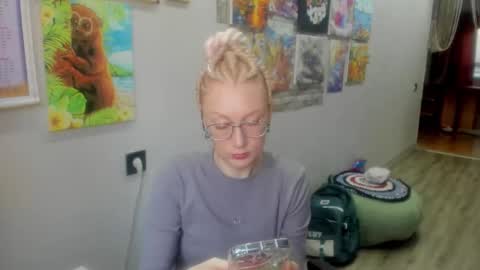 lucky_licky20 online show from 02-03-26, 04:21