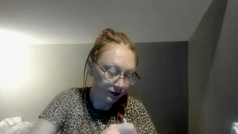lucky_licky20 online show from 03-17-26, 04:39