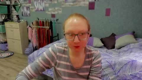 lucky_licky20 online show from 04-19-26, 01:27