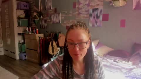 lucky_licky20 online show from 05-27-26, 01:57