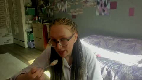 lucky_licky20 online show from 06-01-26, 01:29