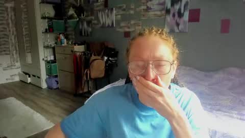 lucky_licky20 online show from 06-22-26, 01:40