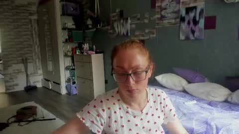 lucky_licky20 online show from 07-08-26, 03:33