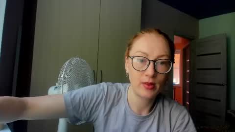 lucky_licky20 online show from 07-14-26, 02:05