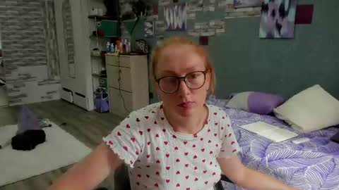 lucky_licky20 online show from 07-25-26, 02:20