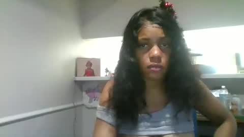 lucky_themilf online show from 12-17-24, 06:13
