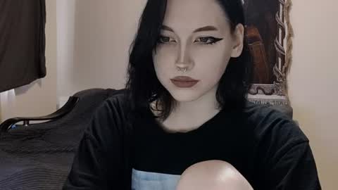 Snapshot of luckybastrad0677 chatting on 06-17-26, 03:35 luckybastrad0677 online show from 06-17-26, 03:35