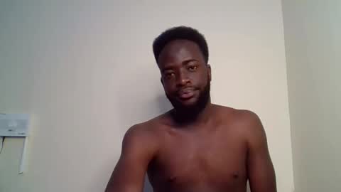 Snapshot of luckycharly chatting on 10-05-25, 04:38 MASTER  DOM online show from 10-05-25, 04:38