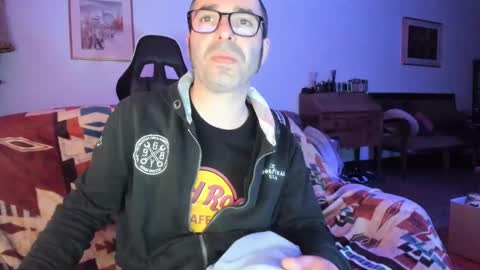 Snapshot of luckydrakex chatting on 12-31-24, 12:11 Lucky online show from 12-31-24, 12:11