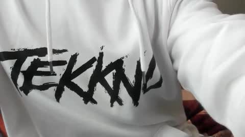 Snapshot of luckydrakex chatting on 02-22-25, 10:18 Lucky online show from 02-22-25, 10:18