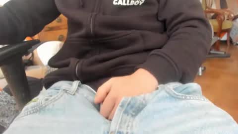 Snapshot of luckydrakex chatting on 03-01-25, 09:40 Lucky online show from 03-01-25, 09:40