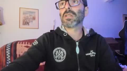 Snapshot of luckydrakex chatting on 09-22-25, 06:10 Lucky online show from 09-22-25, 06:10