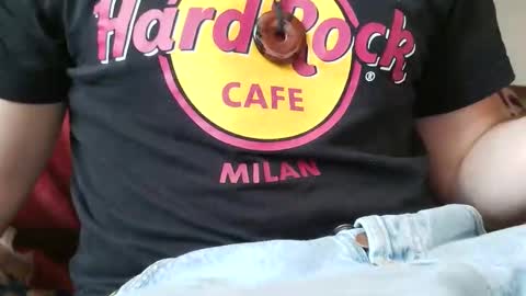 Snapshot of luckydrakex chatting on 10-12-25, 11:31 Lucky online show from 10-12-25, 11:31