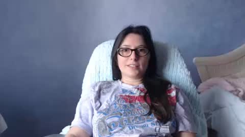 luckylinda23 online show from 03-25-26, 12:00