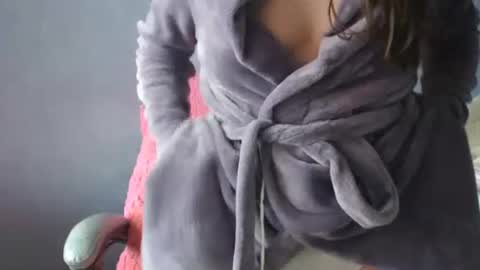 luckylinda23 online show from 04-18-26, 10:19