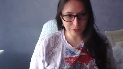 luckylinda23 online show from 04-22-26, 09:33